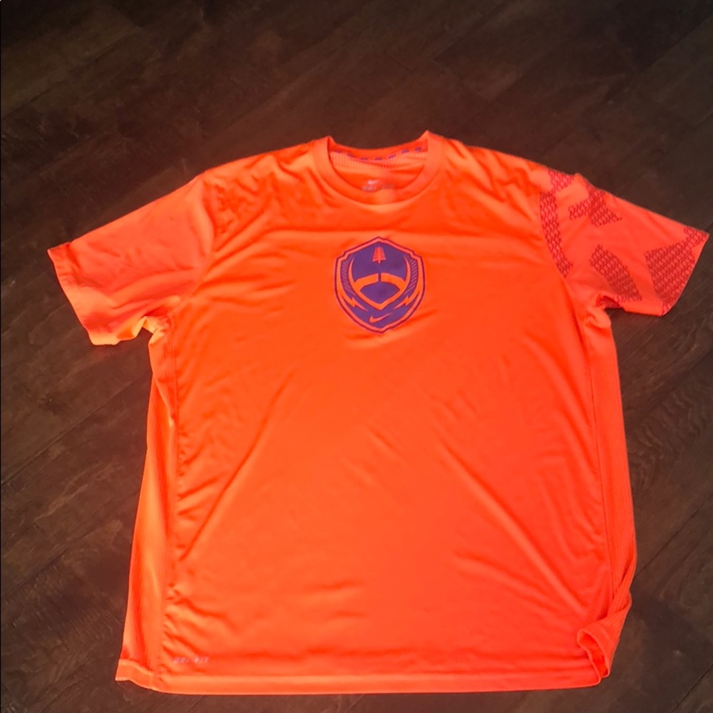 Men’s Nike Dri-Fit  shirt